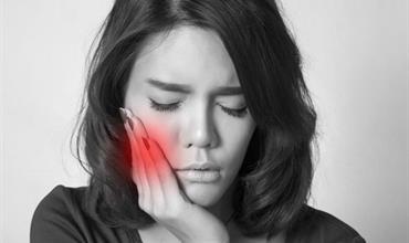 پنج دلیل شایع برای درد دندان پس از درمان کانال ریشه